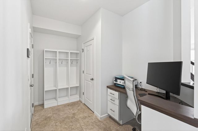 20598 Greenwood Avenue, Lakeville, MN 55044