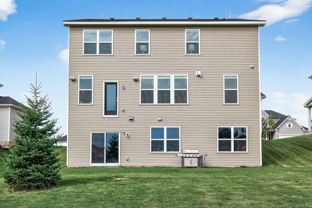 20598 Greenwood Avenue, Lakeville, MN 55044