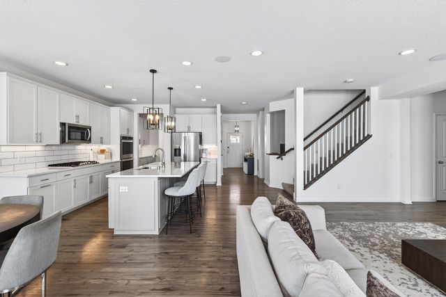 20598 Greenwood Avenue, Lakeville, MN 55044