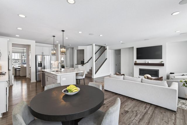 20598 Greenwood Avenue, Lakeville, MN 55044