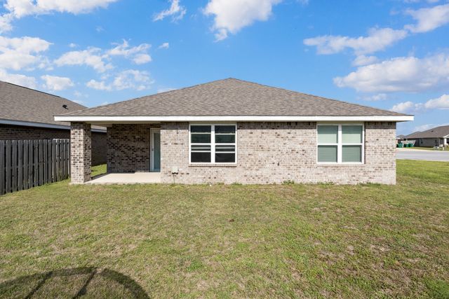 4661 Honor Guard Way, Crestview, FL 32539
