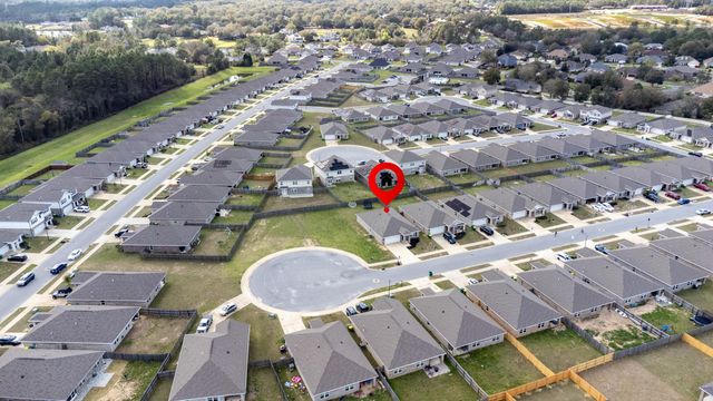 4661 Honor Guard Way, Crestview, FL 32539