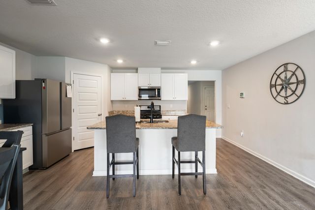 4661 Honor Guard Way, Crestview, FL 32539