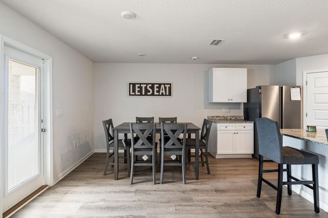 4661 Honor Guard Way, Crestview, FL 32539