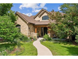 5518 S Foresthill St, Littleton, CO 80120