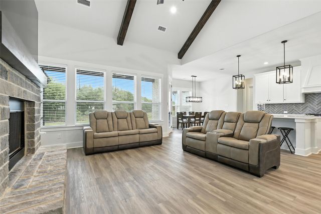 3141 Claire Drive, Midlothian, TX 76065