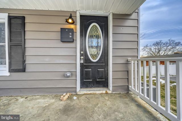 77 S CENTER ST, Westminster, MD 21157