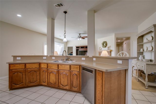 2130 New Holland Drive, Rockwall, TX 75032