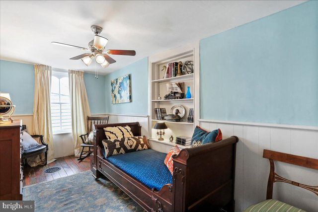 27 E SALISBURY ST, Williamsport, MD 21795