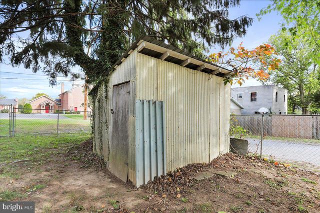 27 E SALISBURY ST, Williamsport, MD 21795