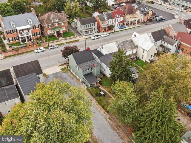 27 E SALISBURY ST, Williamsport, MD 21795