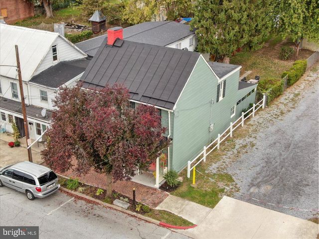 27 E SALISBURY ST, Williamsport, MD 21795