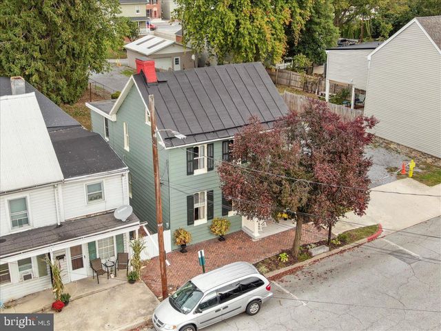 27 E SALISBURY ST, Williamsport, MD 21795