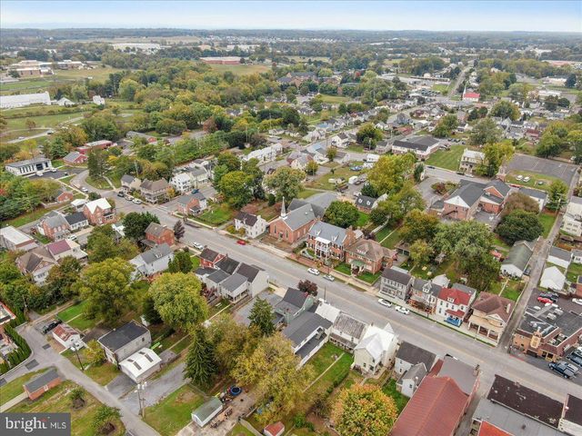 27 E SALISBURY ST, Williamsport, MD 21795