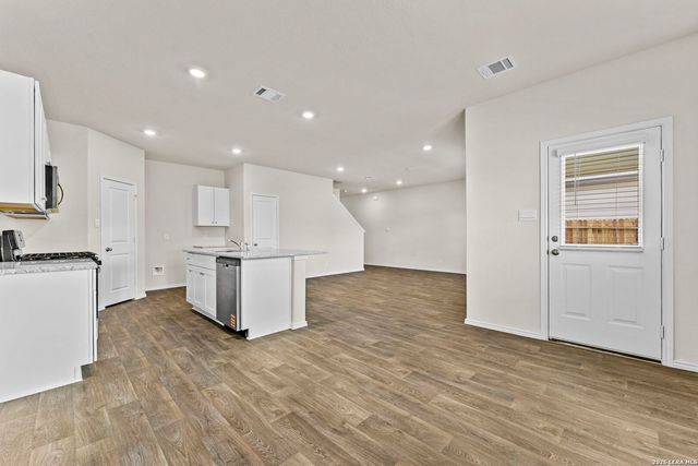 3121 Haynie Mesa, San Antonio, TX 78245