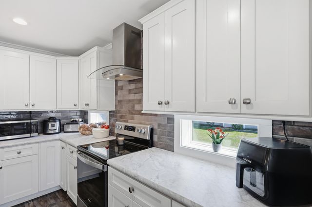 156 Willow Court, Walterboro, SC 29488