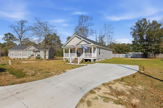 156 Willow Court, Walterboro, SC 29488