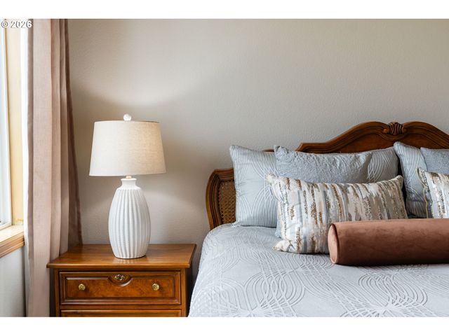 4832 Nw PROMENADE Ter 219, Portland, OR 97229