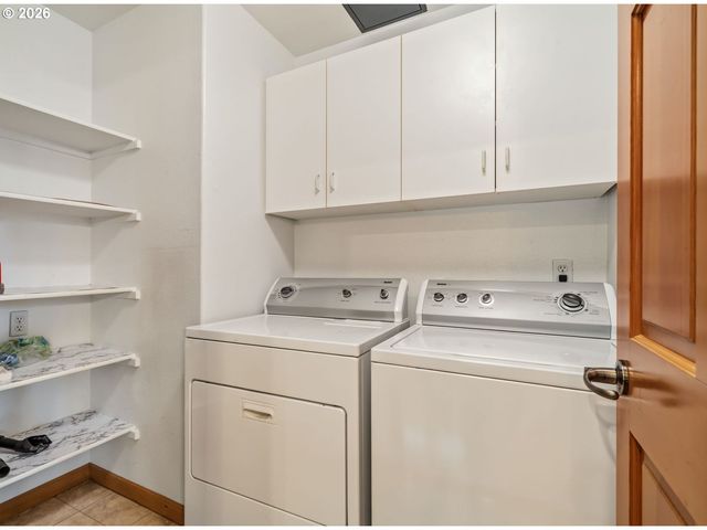 4832 Nw PROMENADE Ter 219, Portland, OR 97229