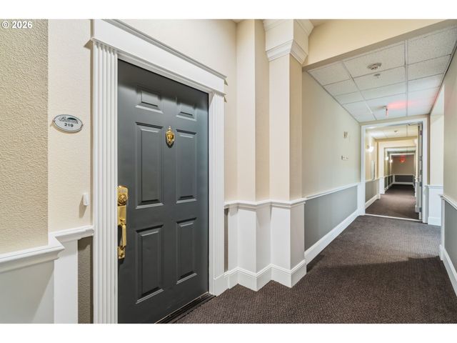 4832 Nw PROMENADE Ter 219, Portland, OR 97229