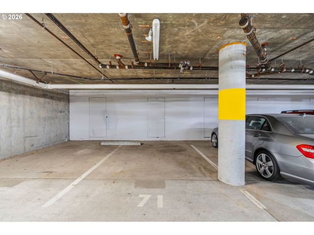 4832 Nw PROMENADE Ter 219, Portland, OR 97229