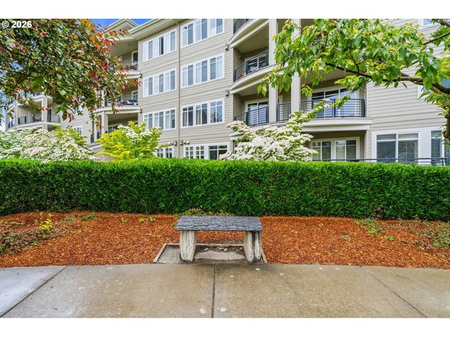 4832 Nw PROMENADE Ter 219, Portland, OR 97229
