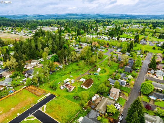 25144 CHENEY Dr, Veneta, OR 97487