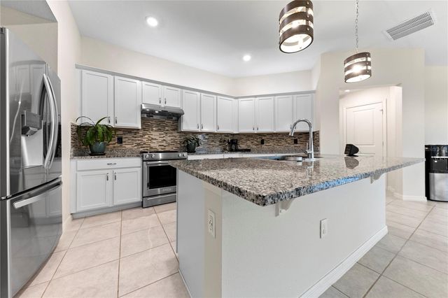 1763 WILSON PRAIRIE CIRCLE, Groveland, FL 34736