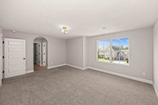 1004 Quillen Way, Lebanon, TN 37087