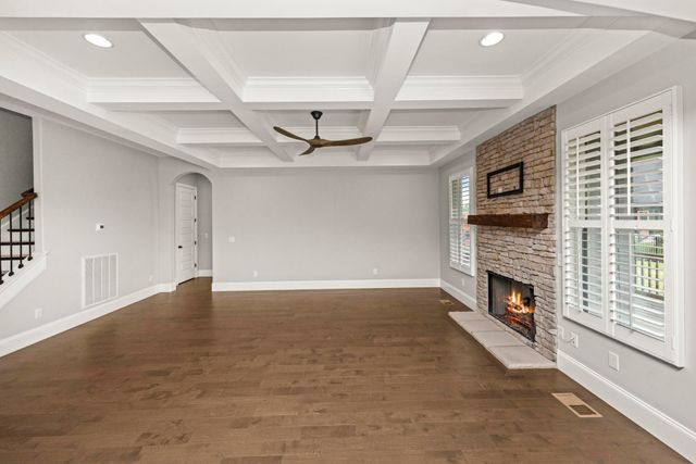 1004 Quillen Way, Lebanon, TN 37087