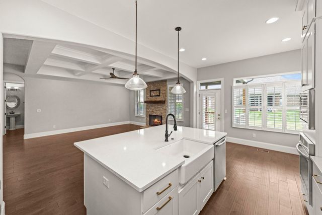 1004 Quillen Way, Lebanon, TN 37087