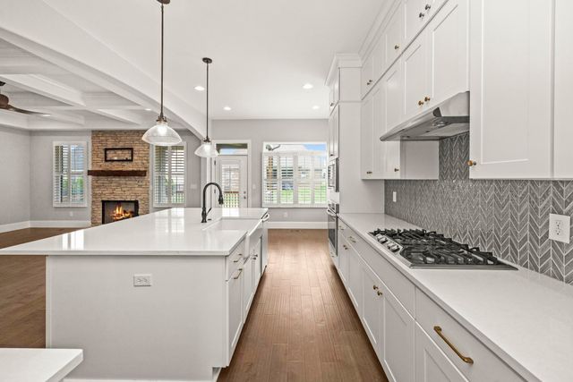 1004 Quillen Way, Lebanon, TN 37087