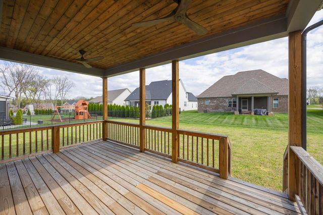 1004 Quillen Way, Lebanon, TN 37087