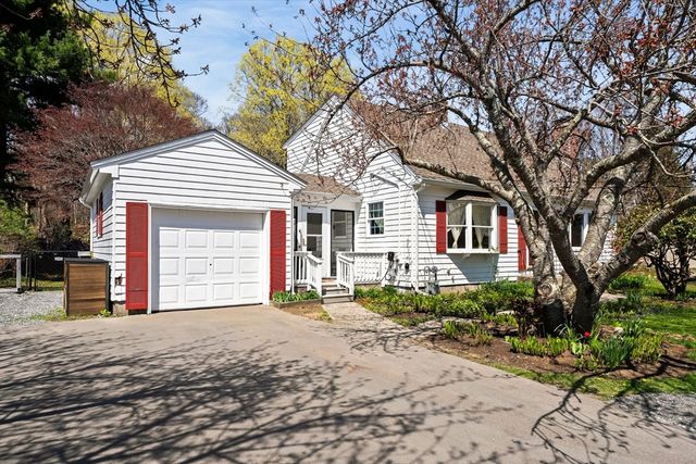 1421 West St, Attleboro, MA 02703