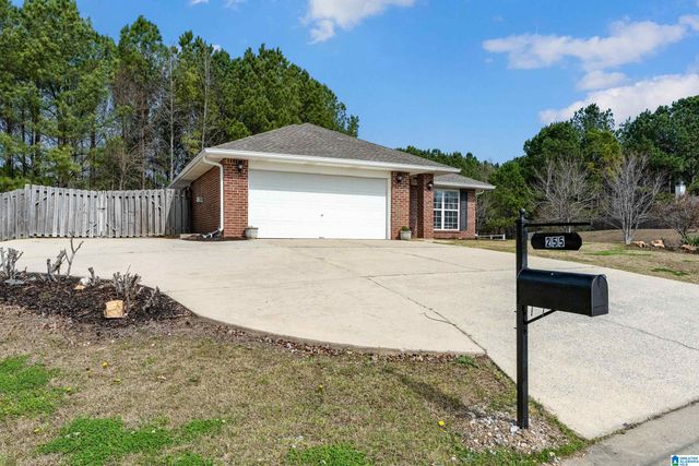 255 IVY HILLS CIRCLE, Calera, AL 35040