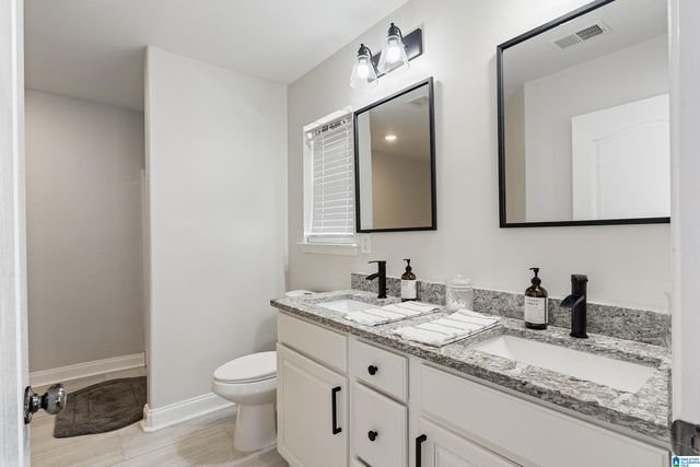 255 IVY HILLS CIRCLE, Calera, AL 35040