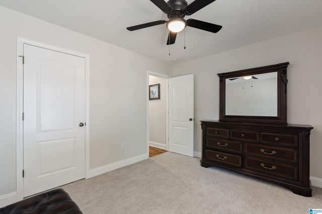 255 IVY HILLS CIRCLE, Calera, AL 35040