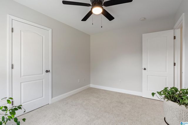 255 IVY HILLS CIRCLE, Calera, AL 35040