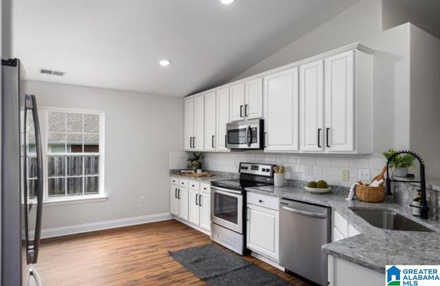 255 IVY HILLS CIRCLE, Calera, AL 35040