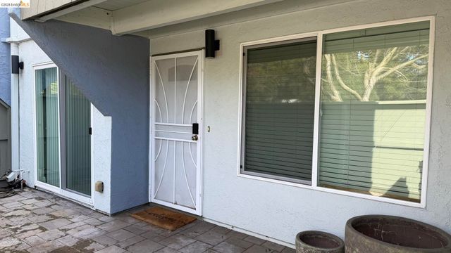 1800 Laguna ST APT 5, Concord, CA 94520