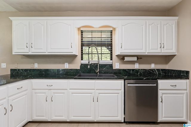 855 HERMITAGE LANE, Woodstock, AL 35188