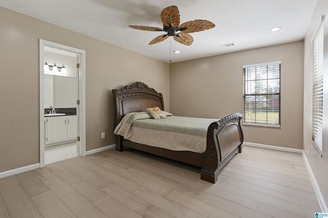 855 HERMITAGE LANE, Woodstock, AL 35188