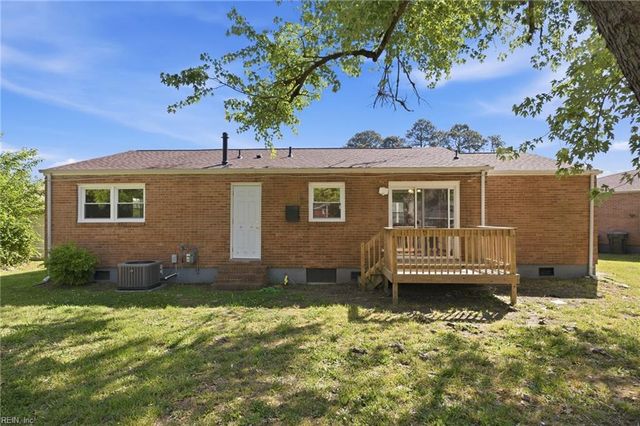 1027 Barry CT, Hampton, VA 23666