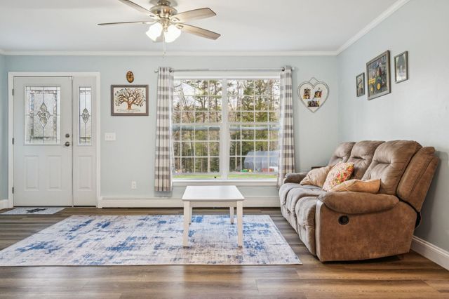 210 River Road, Canaan, NH 03741