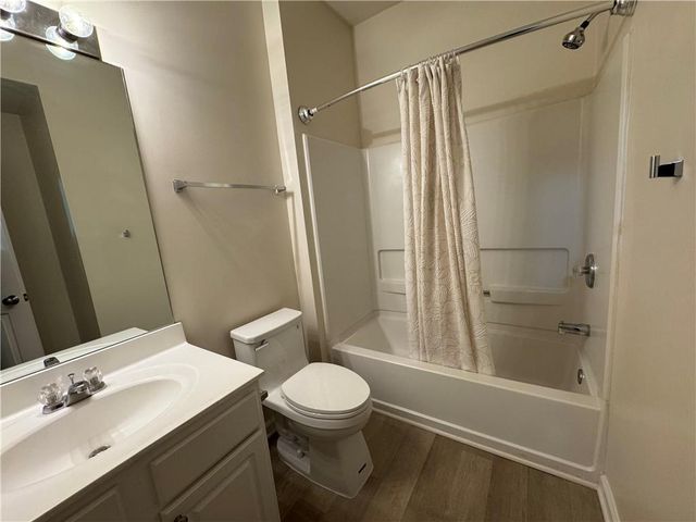 1379 Thornborough Drive, Alpharetta, GA 30004