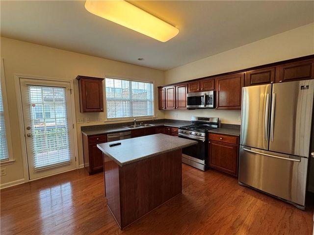 1379 Thornborough Drive, Alpharetta, GA 30004