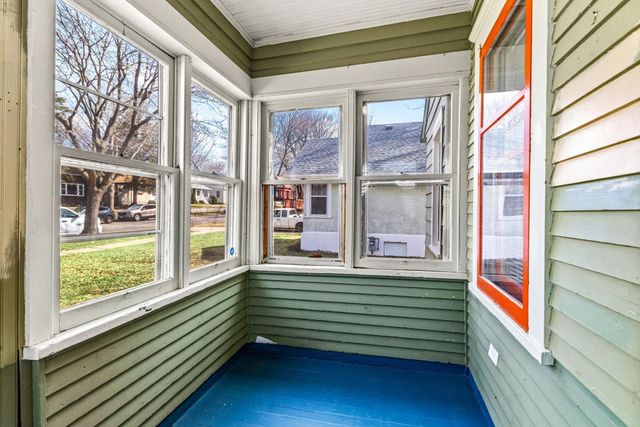 1856 Orange Avenue E, Saint Paul, MN 55119