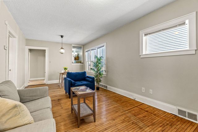 1856 Orange Avenue E, Saint Paul, MN 55119