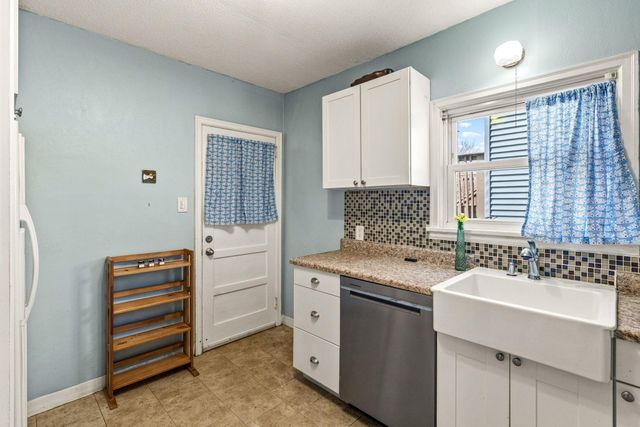 1856 Orange Avenue E, Saint Paul, MN 55119