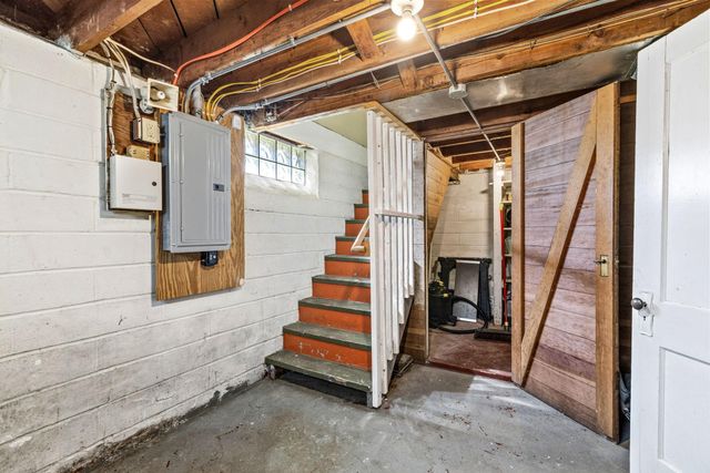 1856 Orange Avenue E, Saint Paul, MN 55119